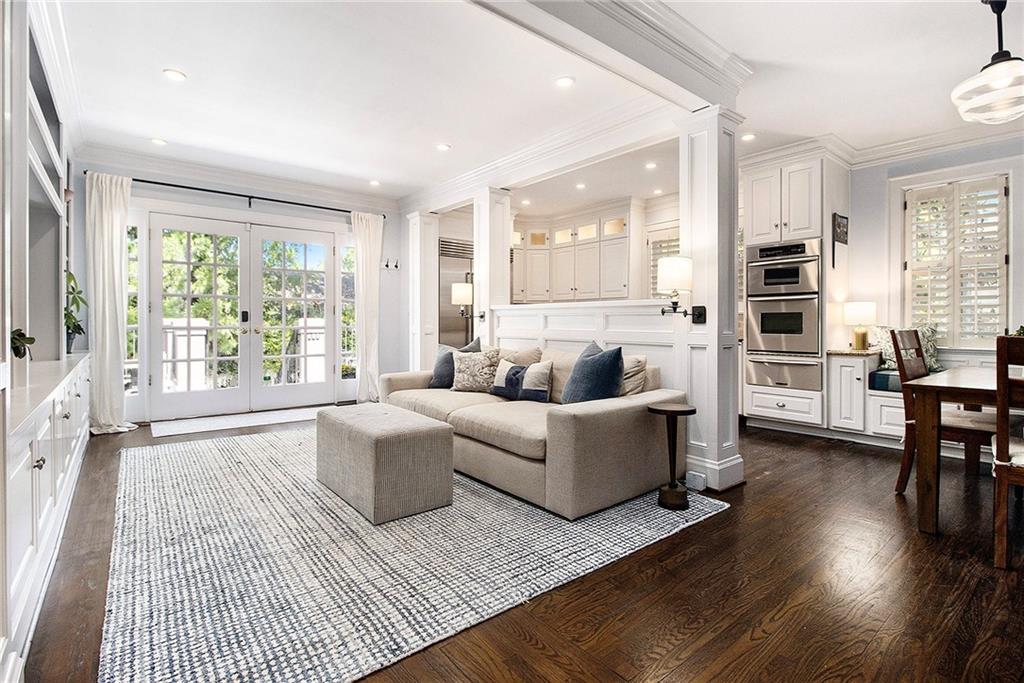 1528 N Highland Avenue NE