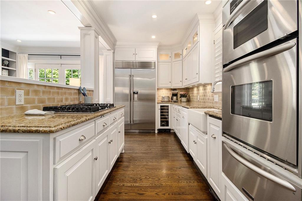 1528 N Highland Avenue NE