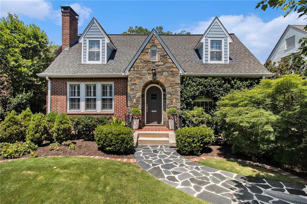 1528 N Highland Avenue NE