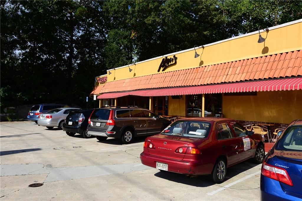 962 Plymouth Road NE