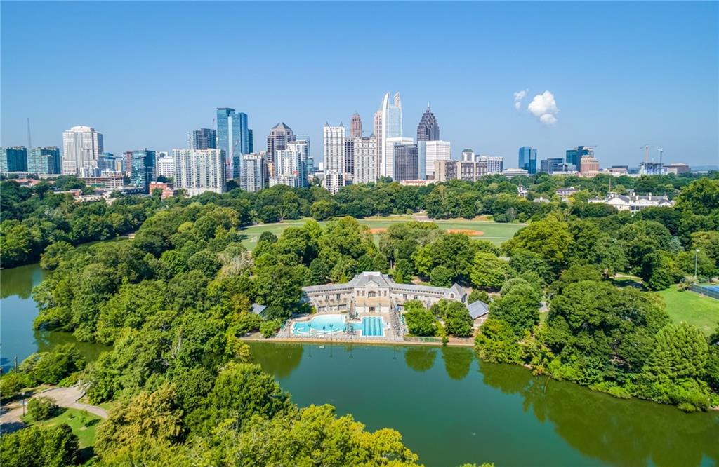 962 Plymouth Road NE