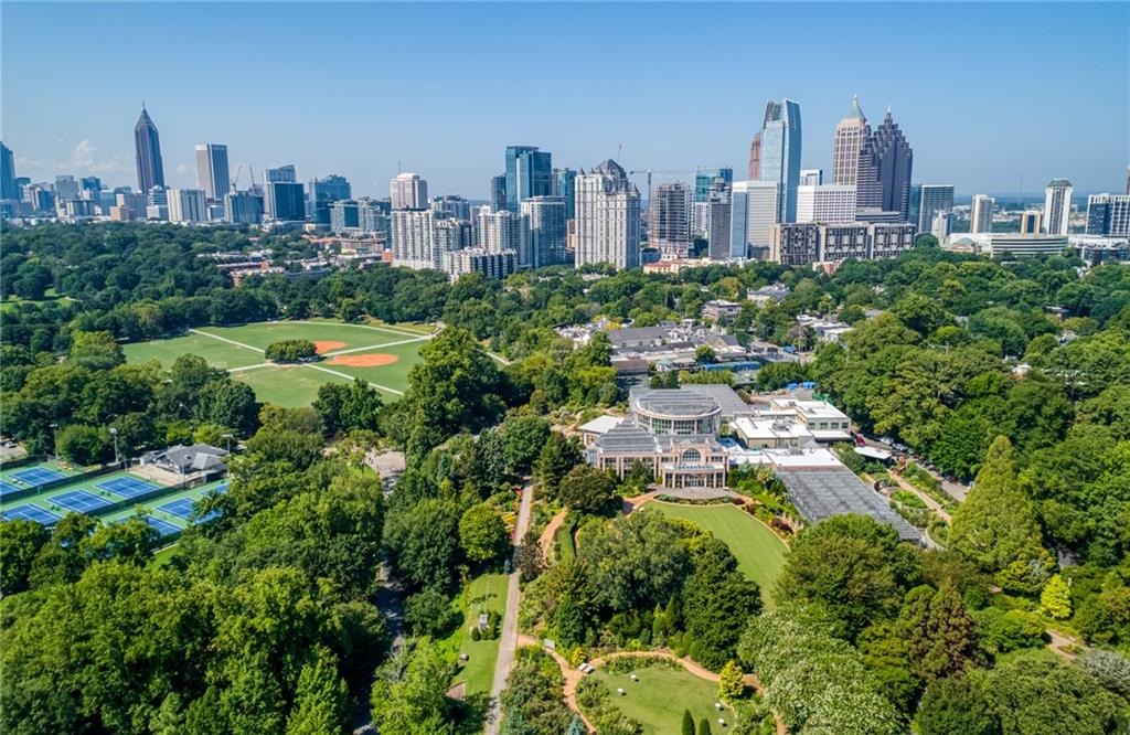 962 Plymouth Road NE