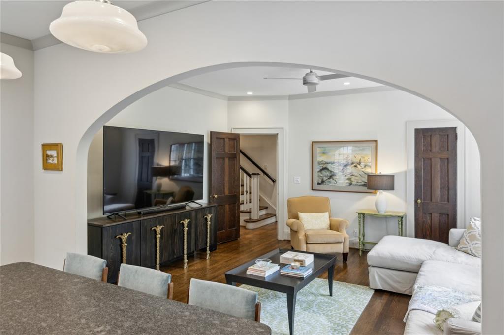 962 Plymouth Road NE