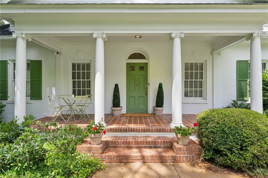 962 Plymouth Road NE