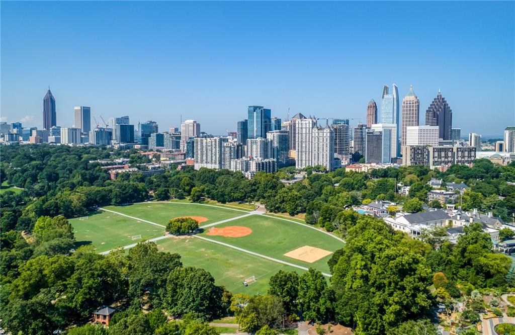 962 Plymouth Road NE