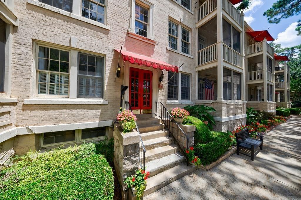 2214 Peachtree Road NW Unit B5