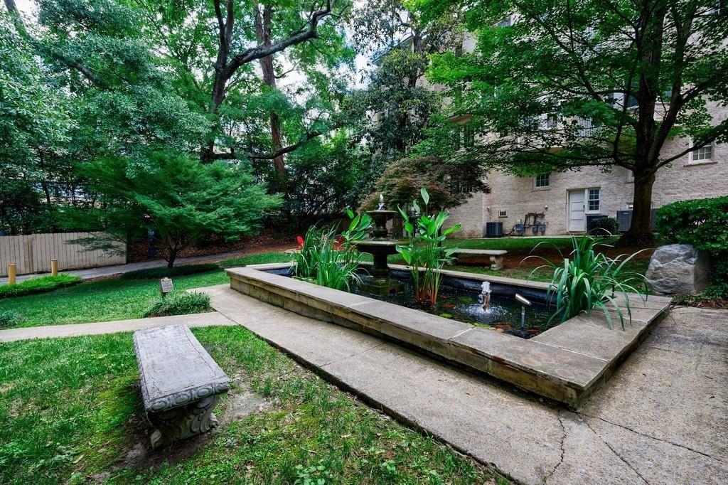 2214 Peachtree Road NW Unit B5