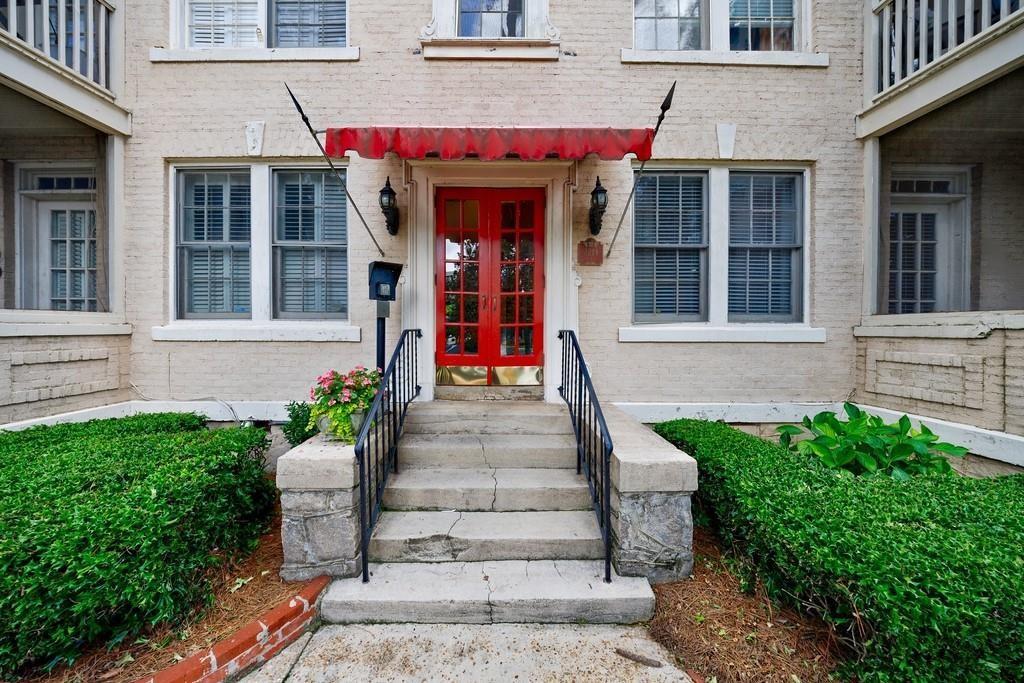 2214 Peachtree Road NW Unit B5