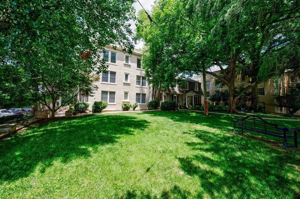 2214 Peachtree Road NW Unit B5