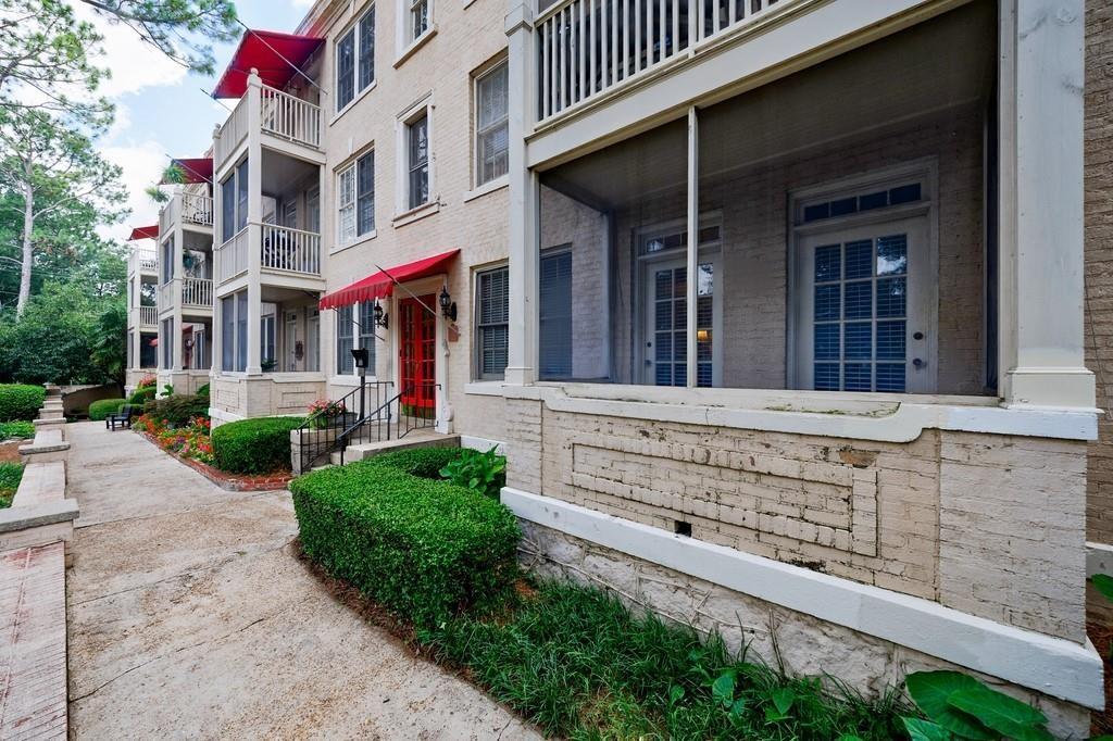 2214 Peachtree Road NW Unit B5