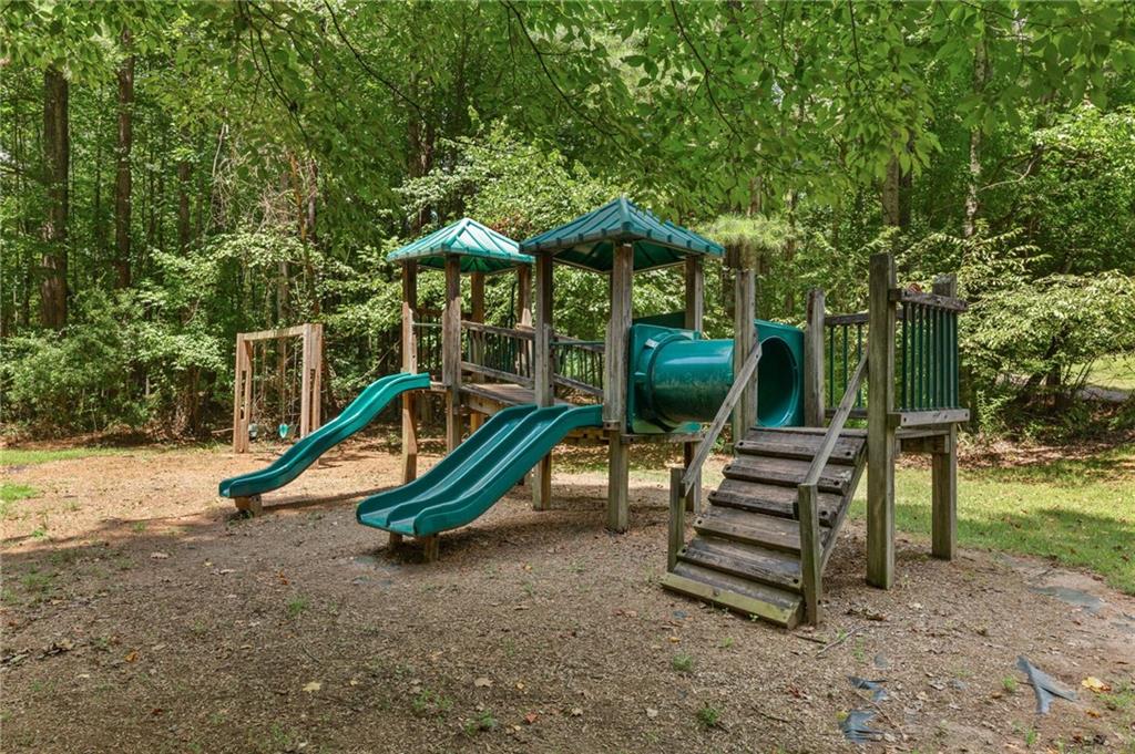 4090 Bellflower Drive