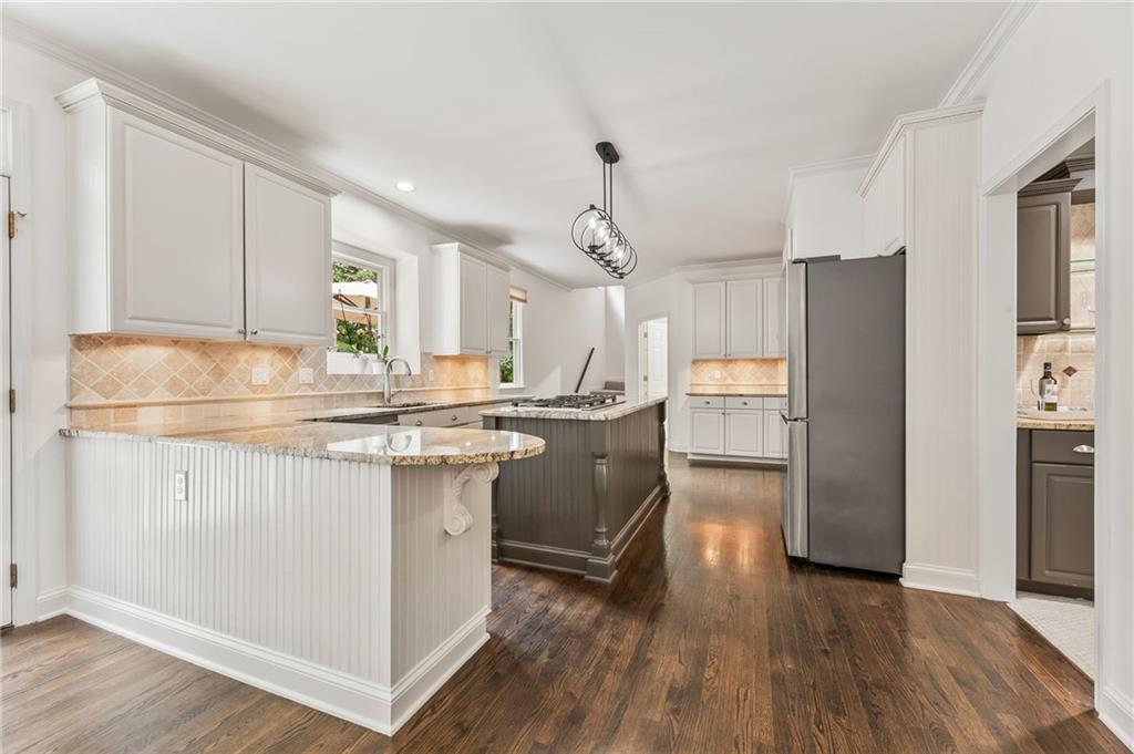 4090 Bellflower Drive