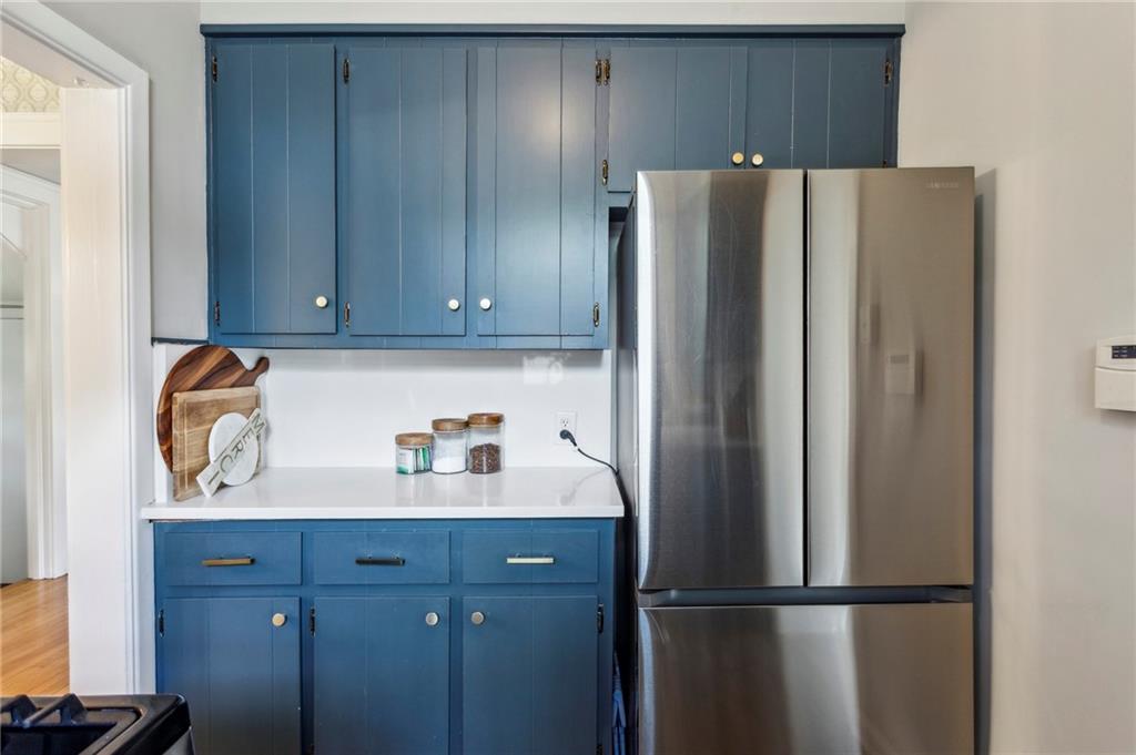 262 Peachtree Way NE