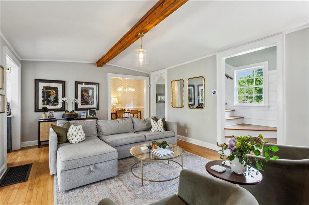 262 Peachtree Way NE