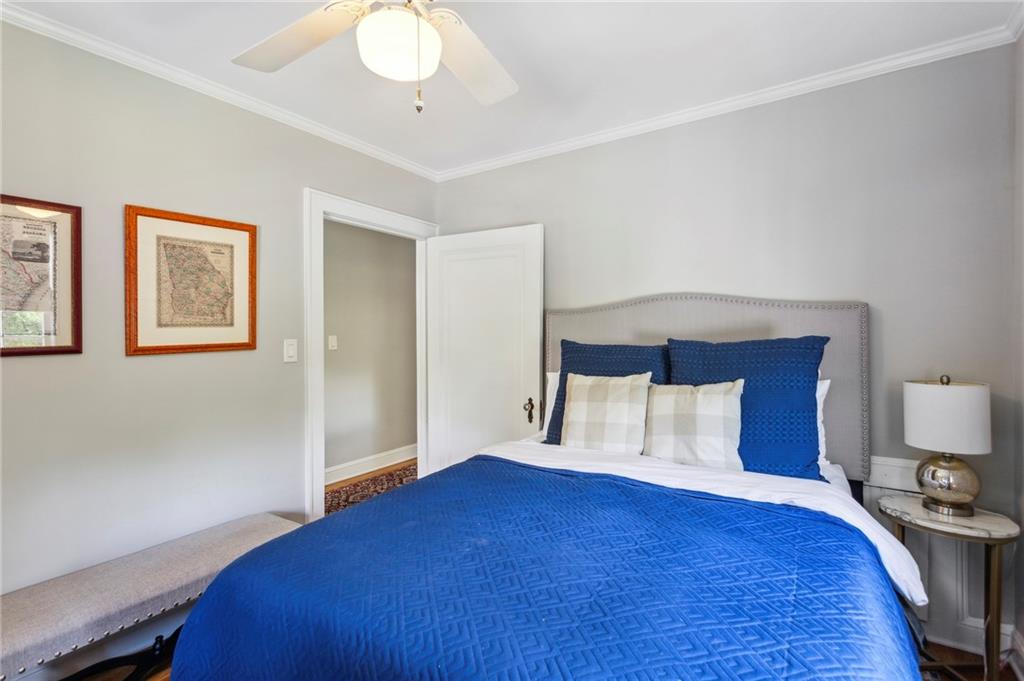 262 Peachtree Way NE