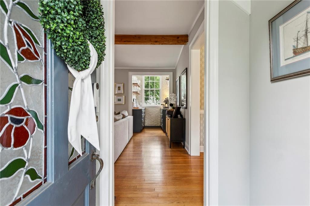 262 Peachtree Way NE