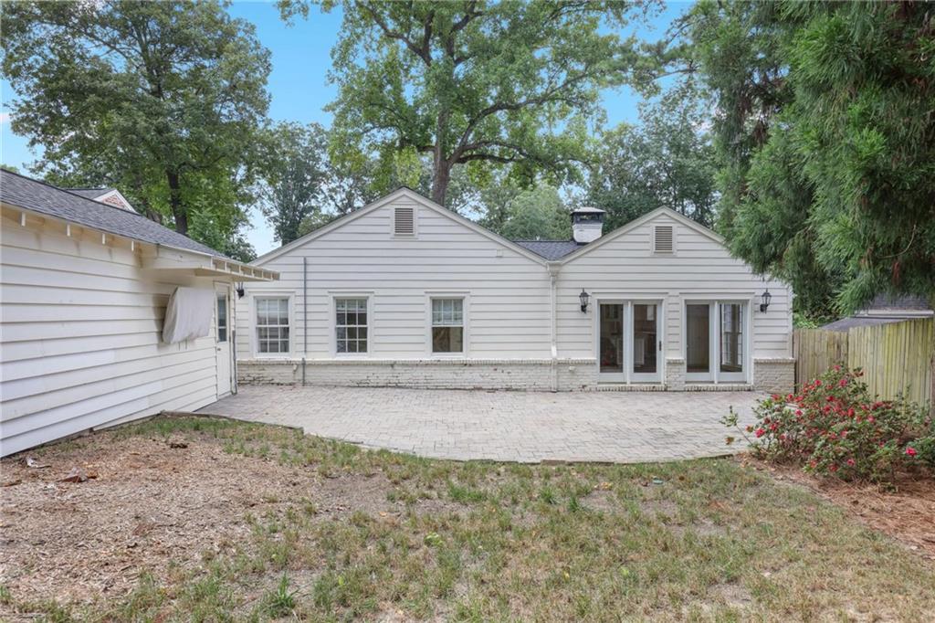 1818 Meredith Drive NW