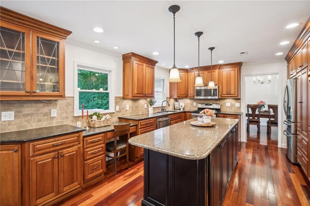 1033 Pine Grove Drive