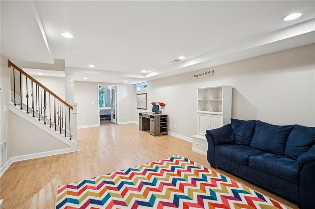 1033 Pine Grove Drive