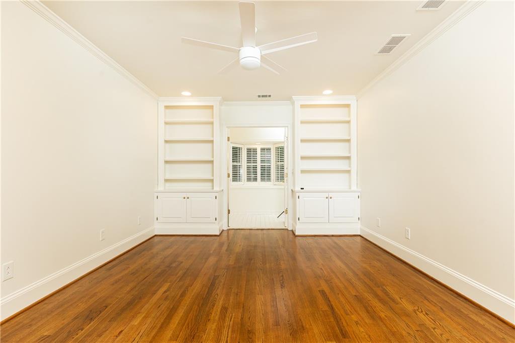 23 Wakefield Drive NE