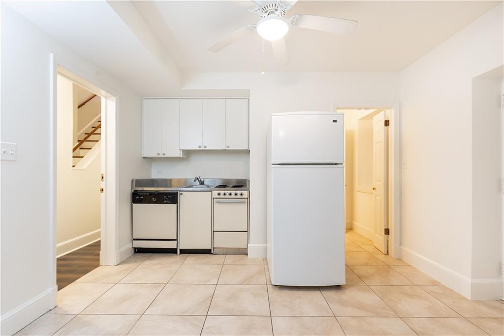 23 Wakefield Drive NE