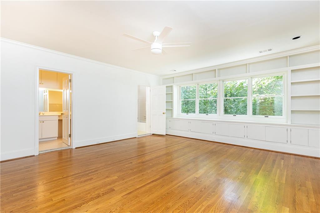 23 Wakefield Drive NE