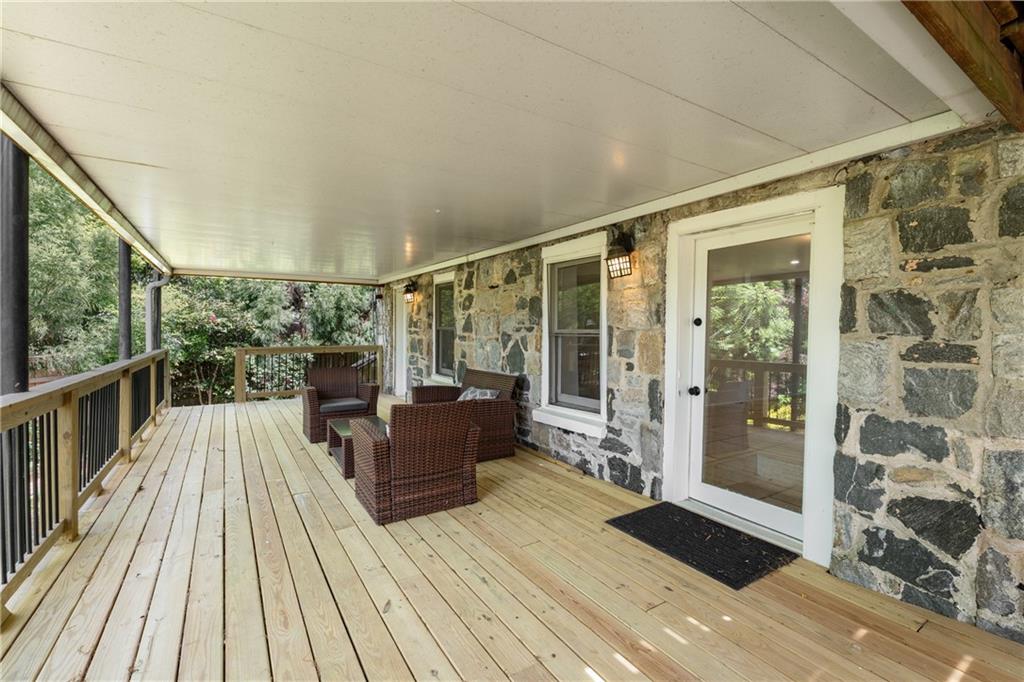 490 Rock Springs Road NE