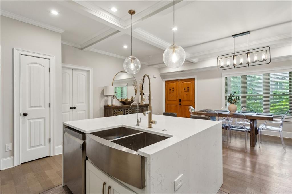 2721 Old Concord Road SE