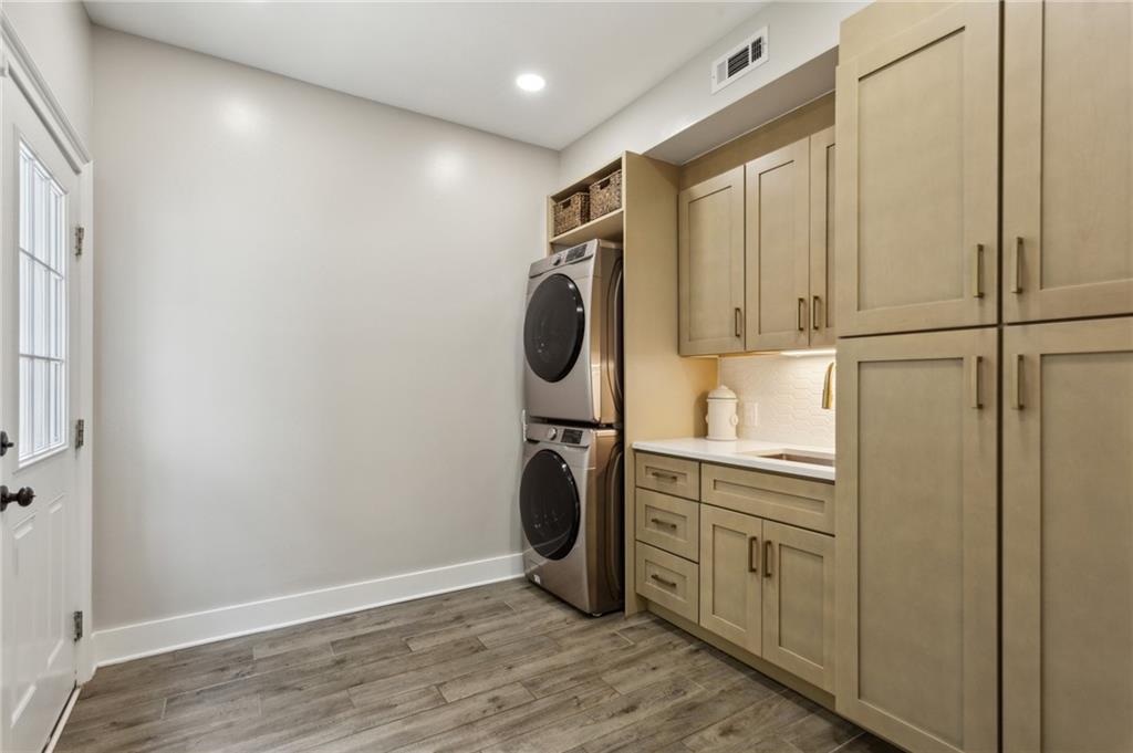 2721 Old Concord Road SE