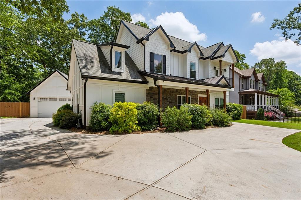 2721 Old Concord Road SE