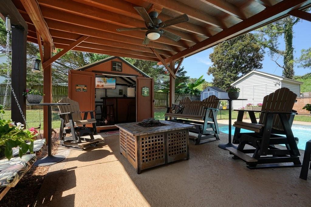 912 River Rock Drive