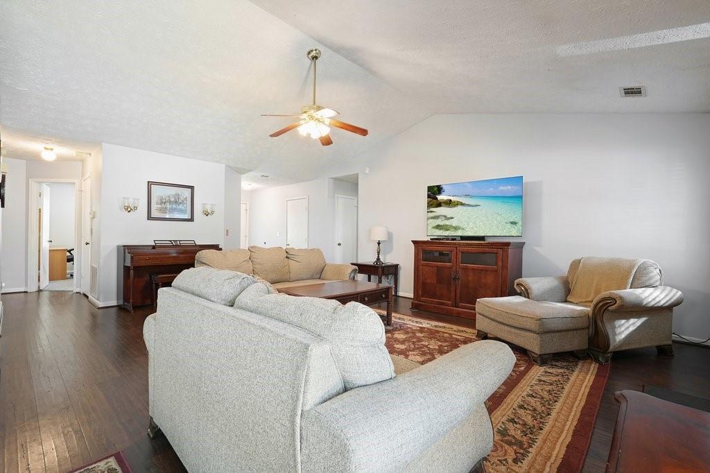 912 River Rock Drive