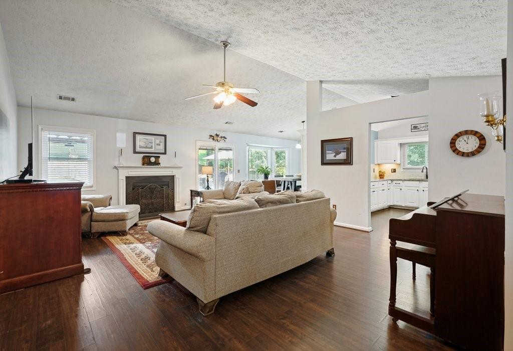 912 River Rock Drive