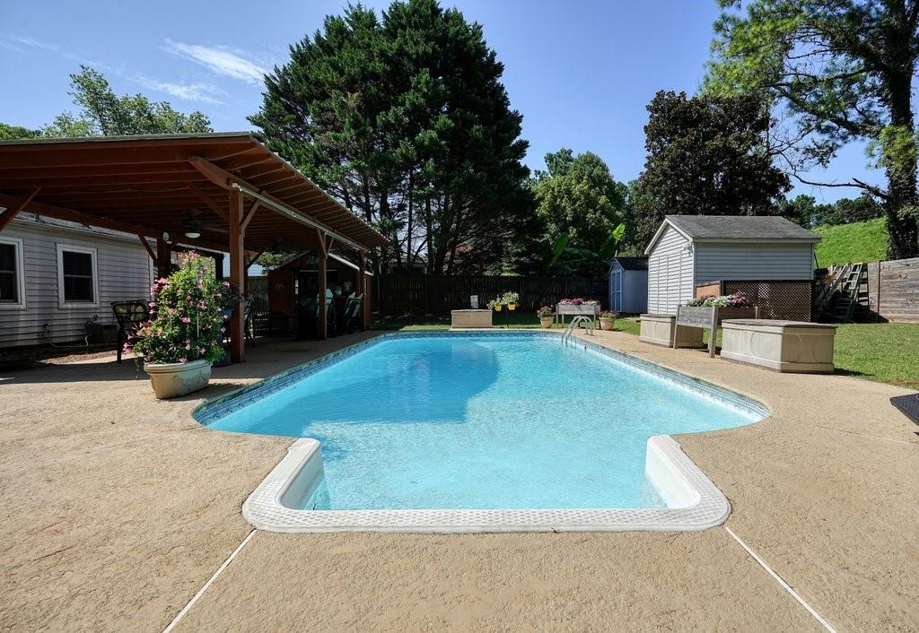 912 River Rock Drive