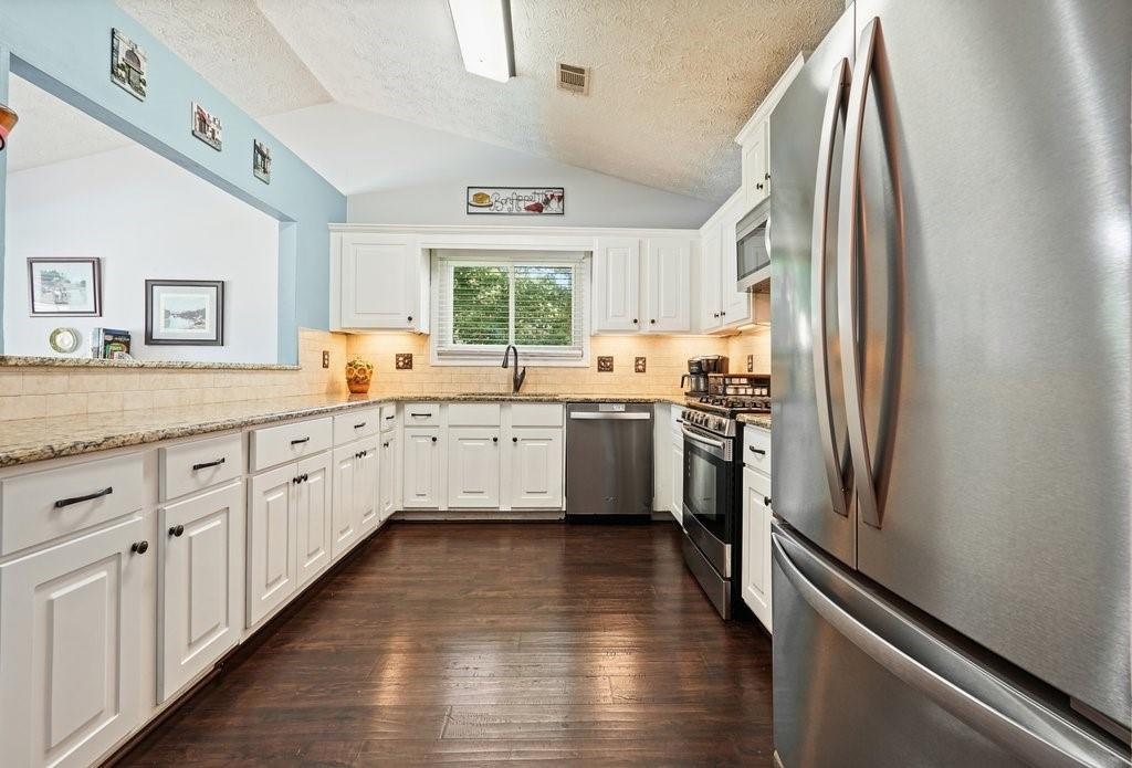 912 River Rock Drive