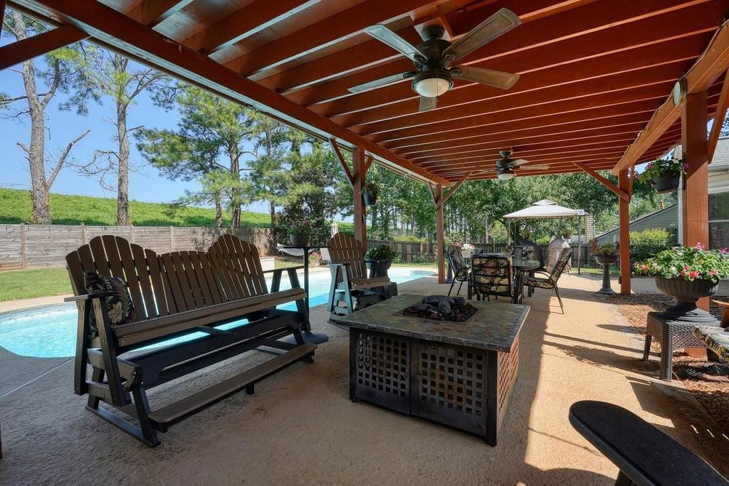 912 River Rock Drive