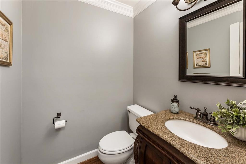 215 Lake Pines Pointe