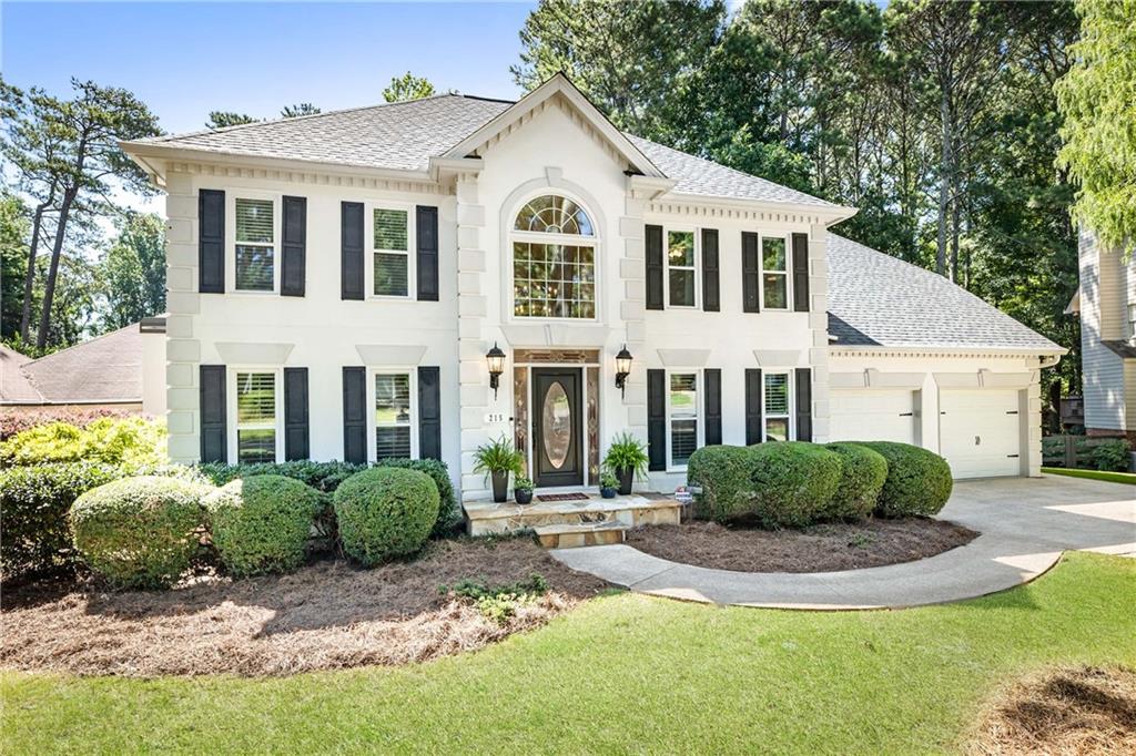 215 Lake Pines Pointe