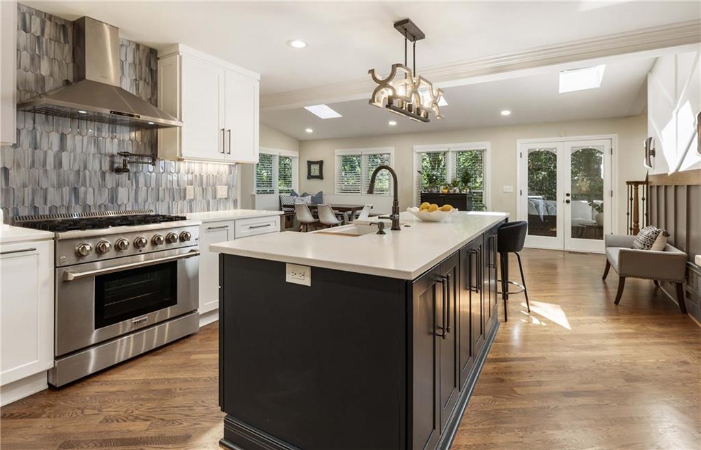 215 Lake Pines Pointe