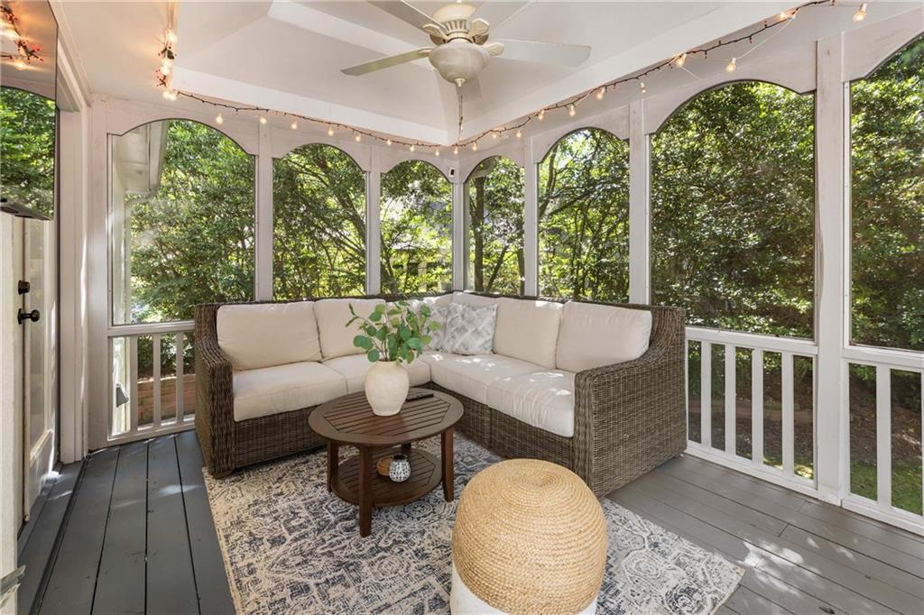 215 Lake Pines Pointe