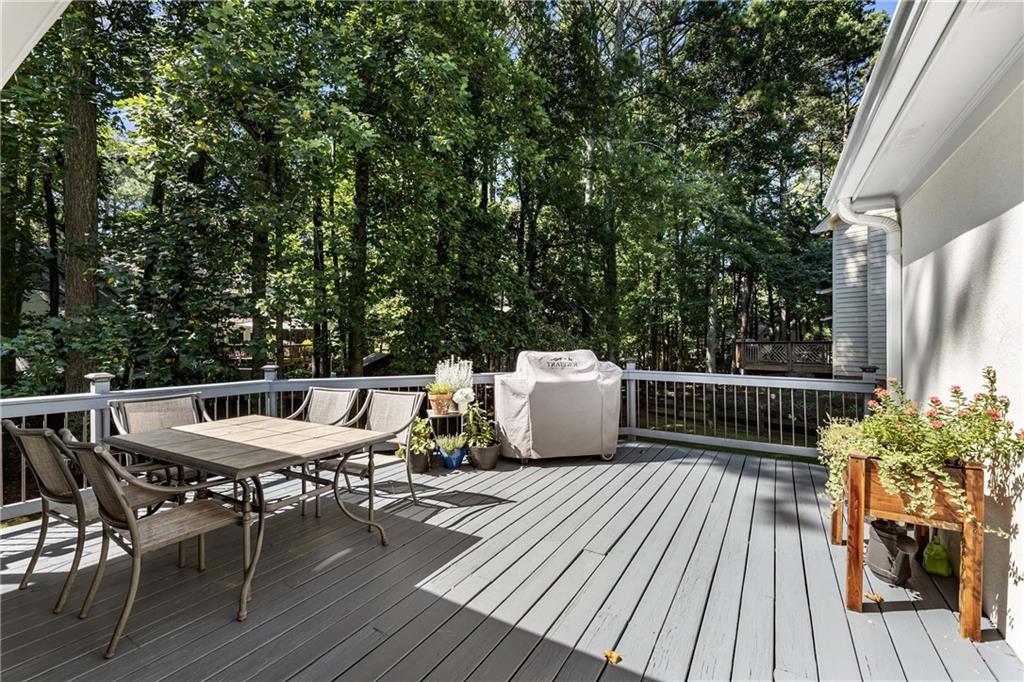 215 Lake Pines Pointe