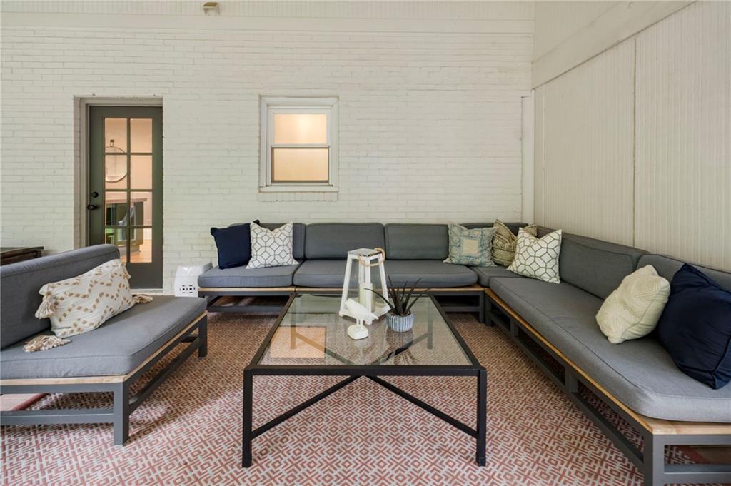 790 Highland Terrace NE