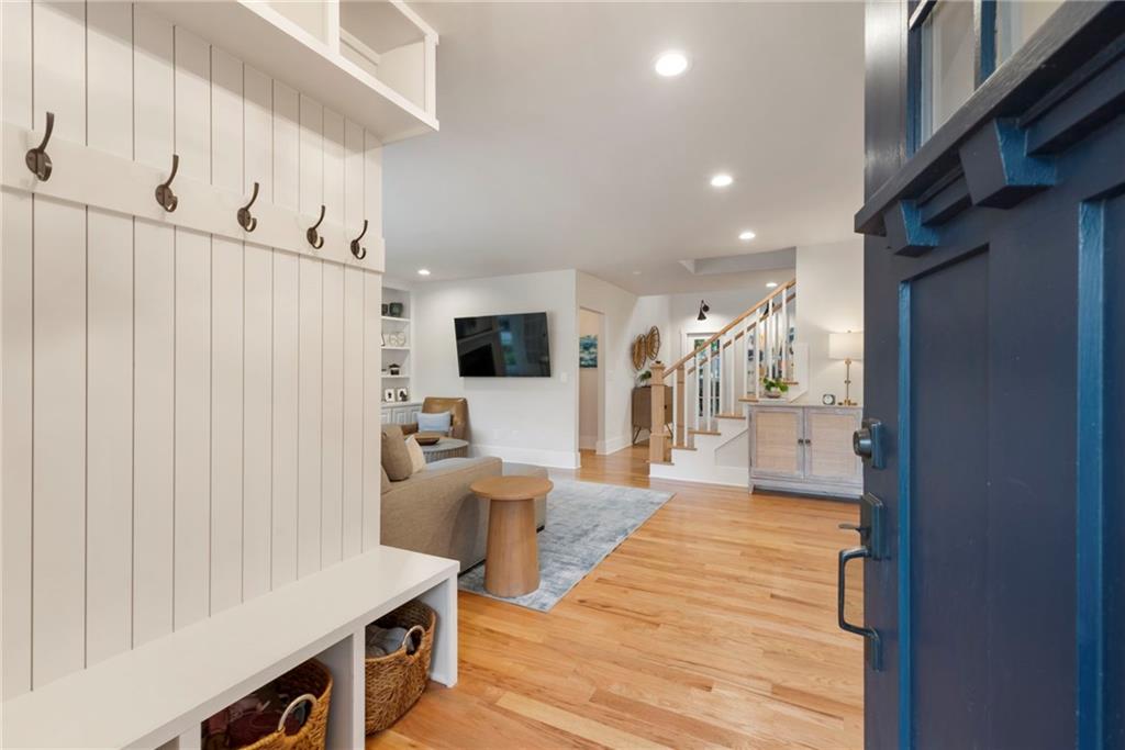 790 Highland Terrace NE