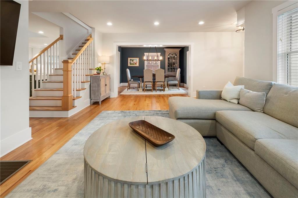 790 Highland Terrace NE