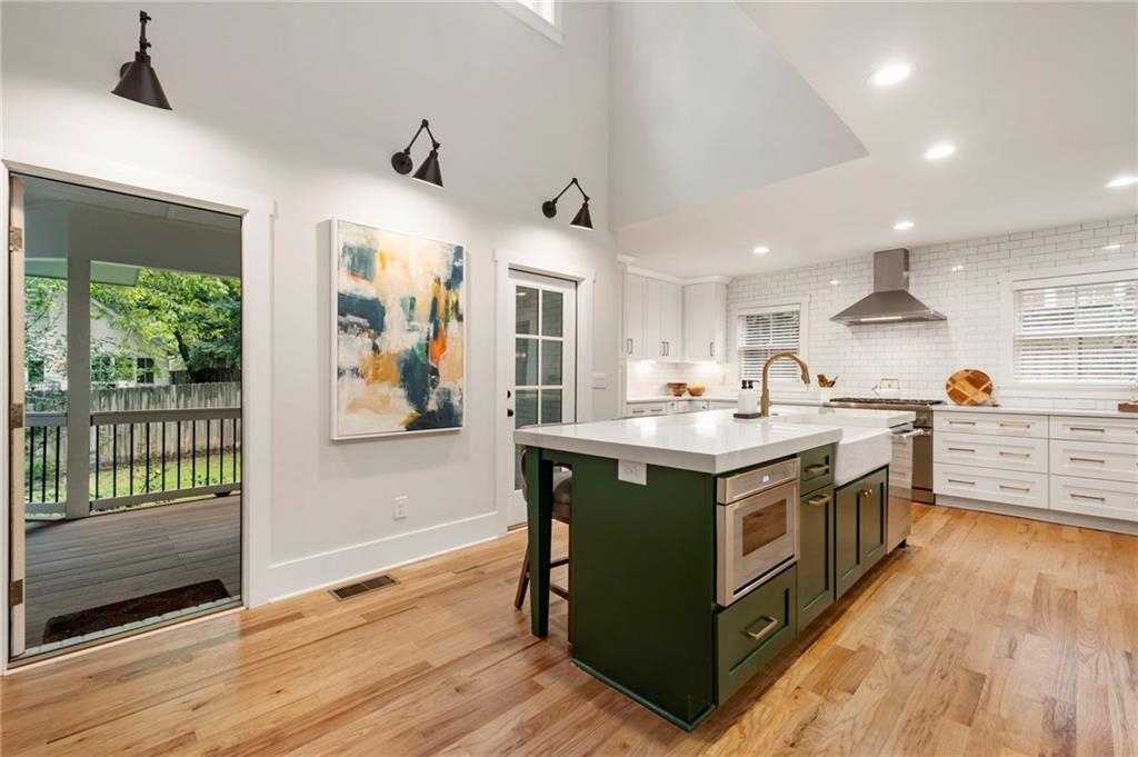 790 Highland Terrace NE