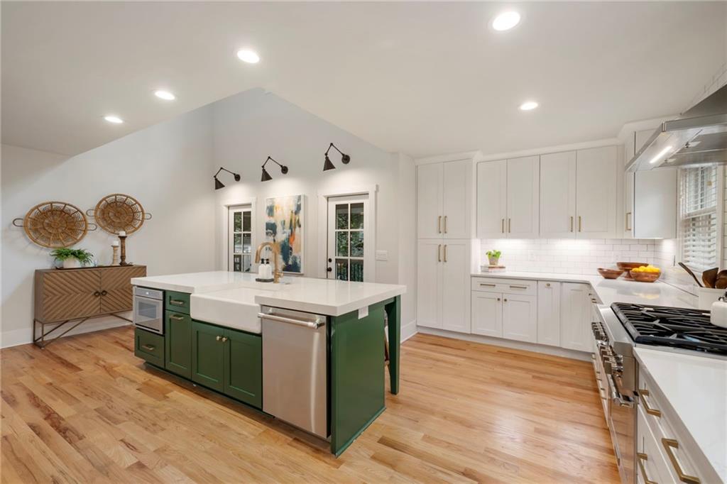 790 Highland Terrace NE