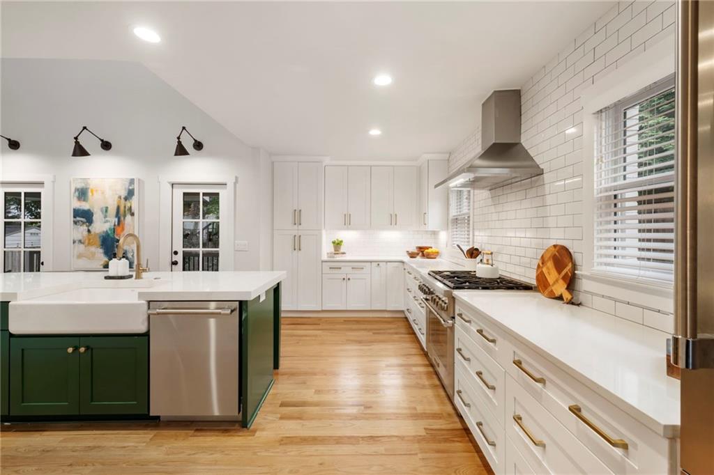 790 Highland Terrace NE