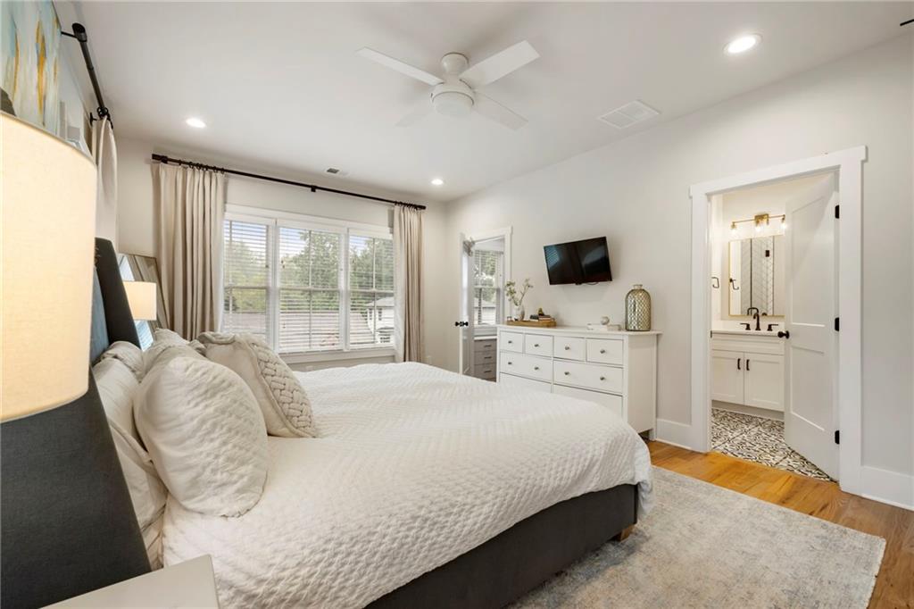 790 Highland Terrace NE