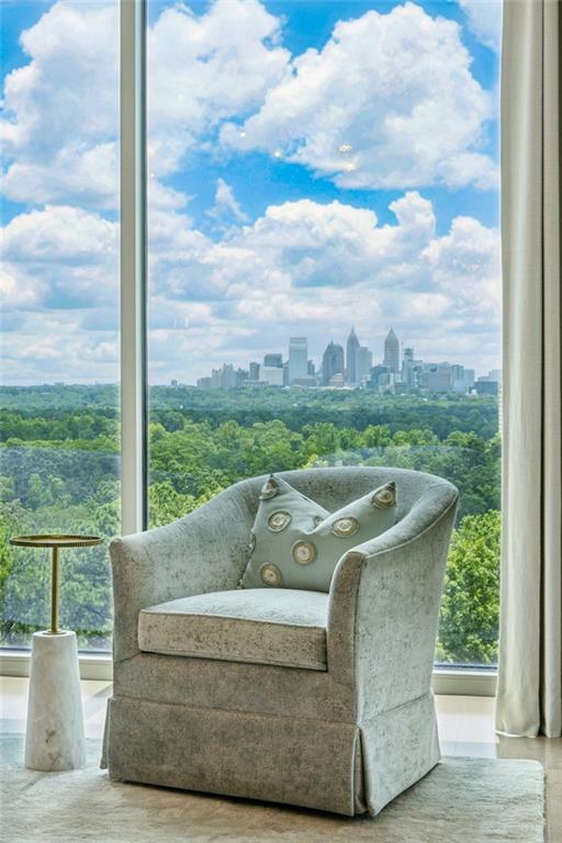 2795 Peachtree Road NE Unit 906