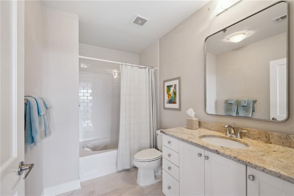 2795 Peachtree Road NE Unit 906